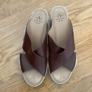 Aquatalia brown wedge sandals